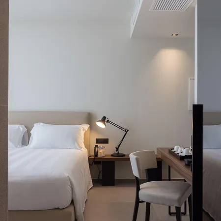 B21 Lifestyle Hotel 4*
