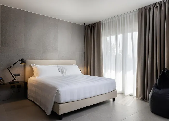 B21 Lifestyle Hotel