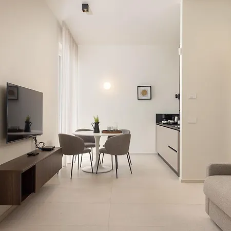 B21 Lifestyle 4*