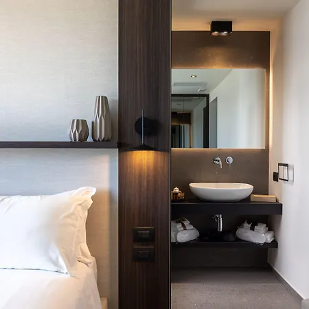 Hotel B21 Lifestyle 4*