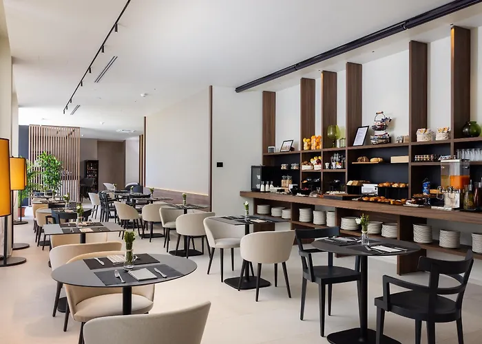 B21 Lifestyle Hotel 4*